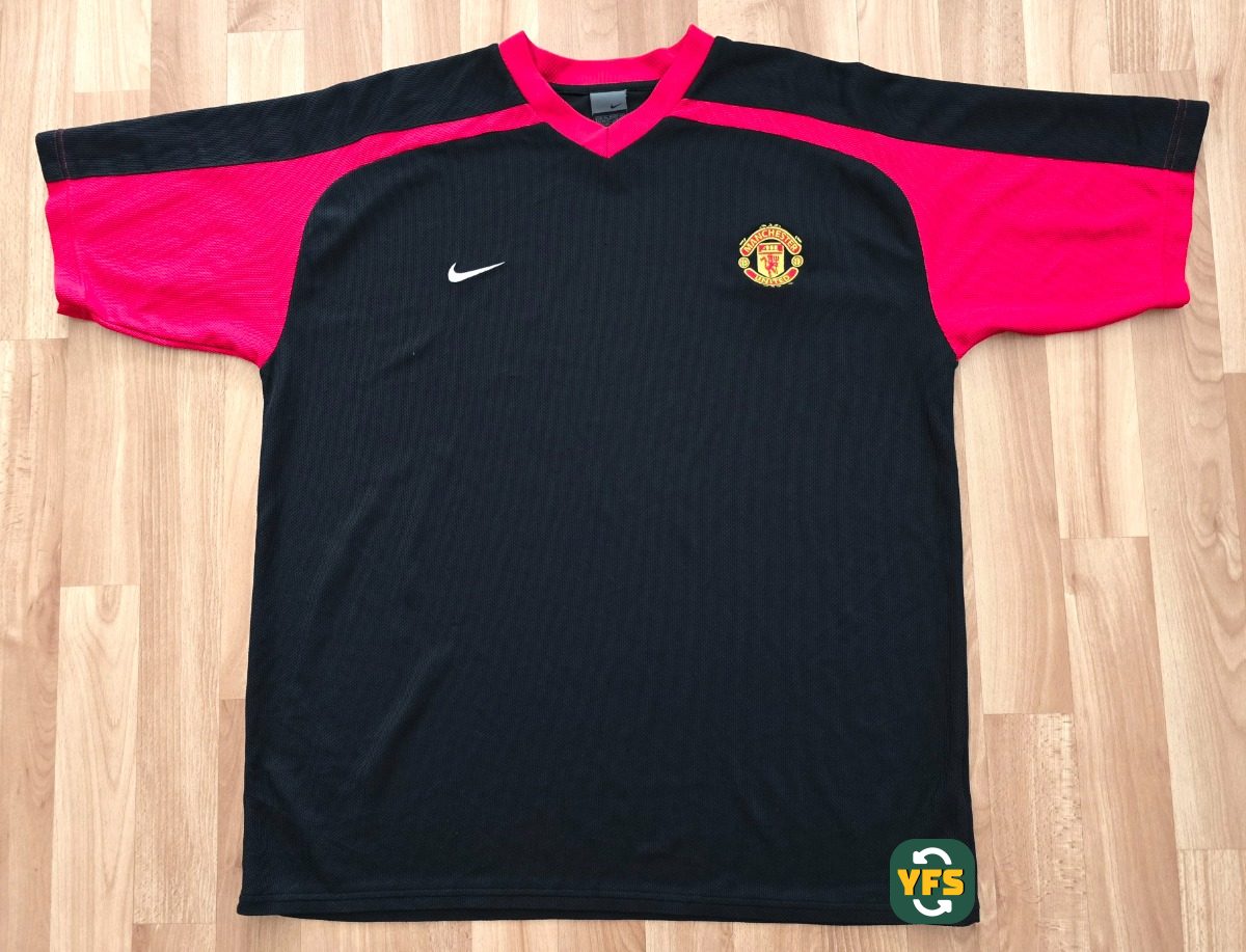 Manchester United 2004-2005 Training Store Version Nike - YourFootballShirt - Photo 1