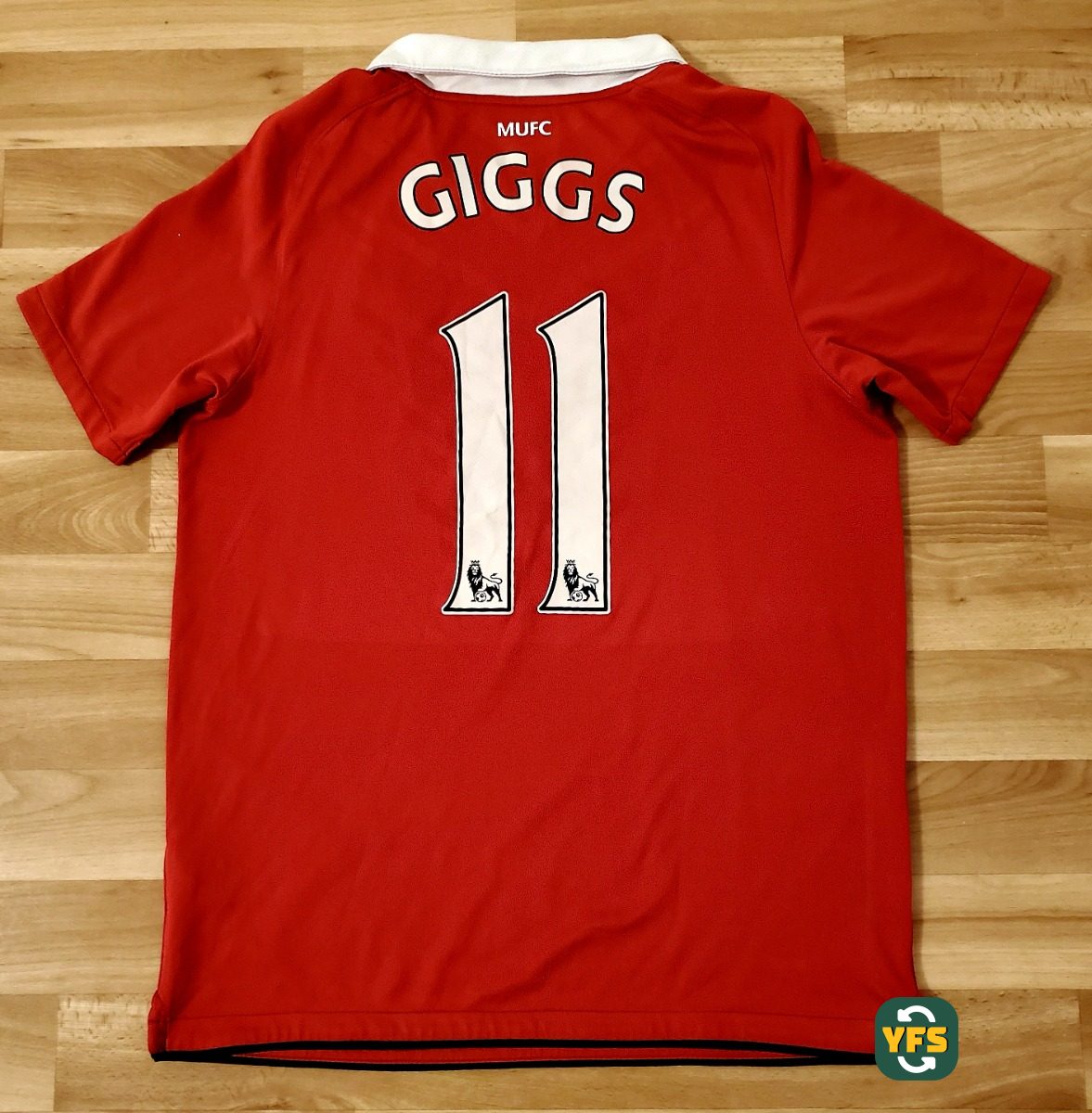 Manchester United 2010-2011 Home Store Version Nike Giggs - YourFootballShirt - Photo 1