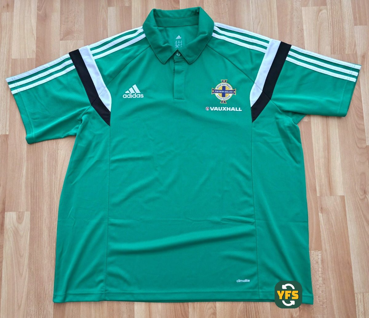 Northern Ireland 2013-2014 Training Store Version Adidas - YourFootballShirt - Photo 1