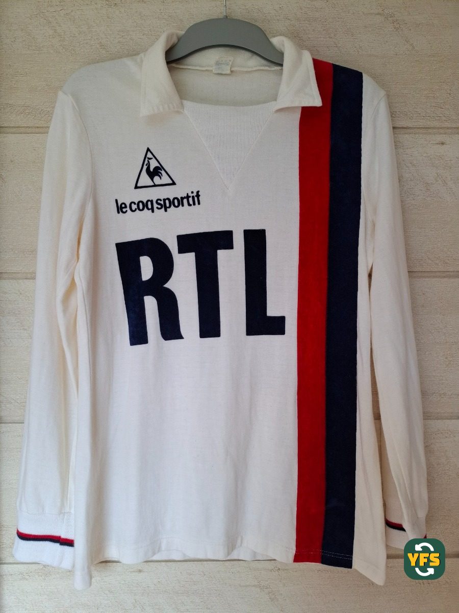 PSG 1983-1984 Away Match Worn Le Coq Sportif - YourFootballShirt - Photo 1