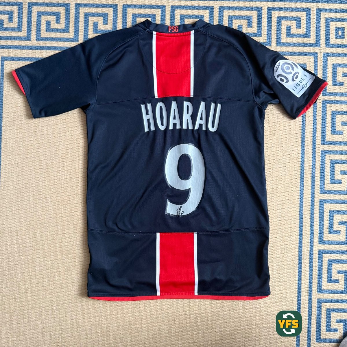 PSG 2008-2009 Home Store Version Nike Hoarau - YourFootballShirt - Photo 1
