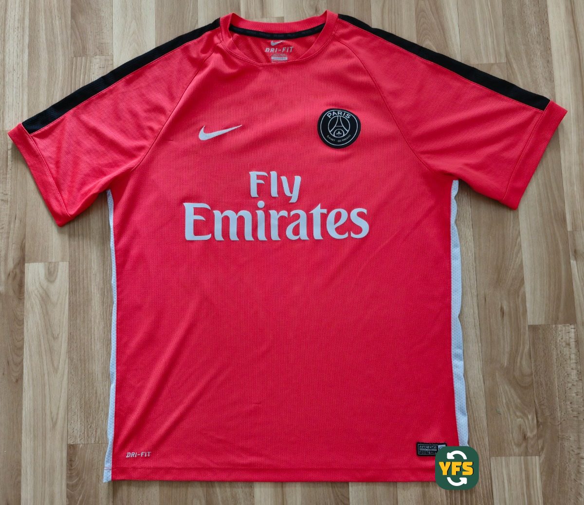 PSG 2015-2016 Training Store Version Nike - YourFootballShirt - Photo 1