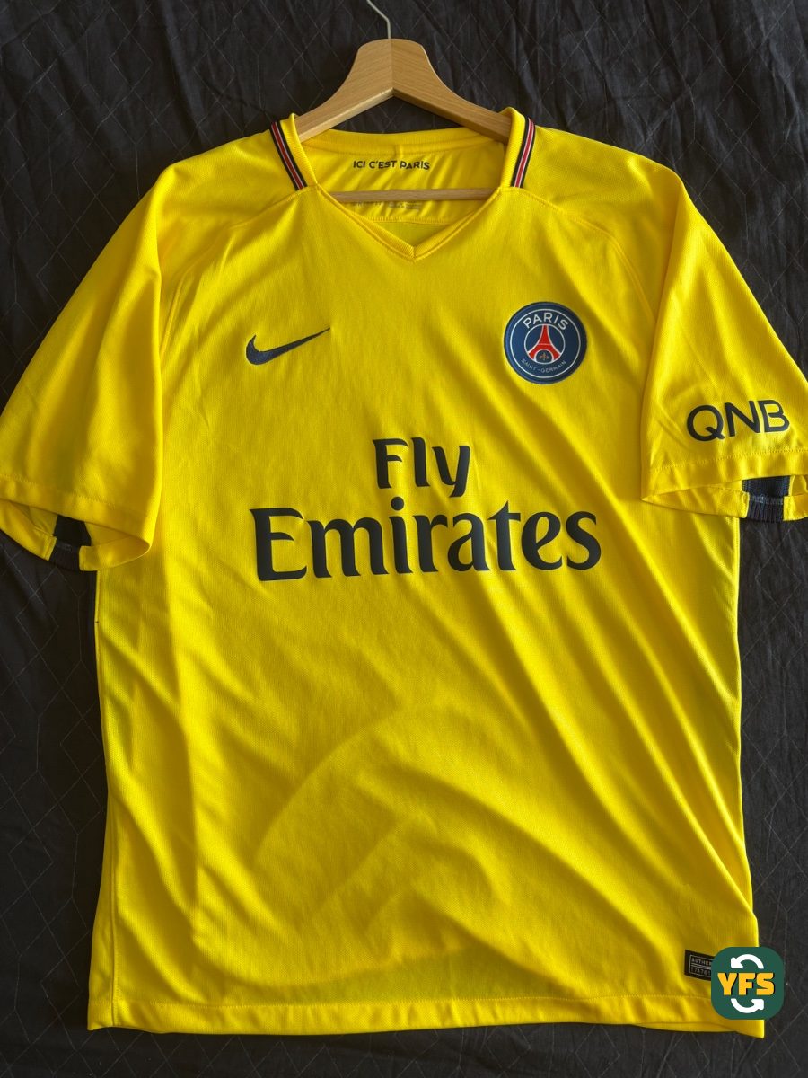 PSG 2017-2018 Away Store Version Nike - YourFootballShirt - Photo 1