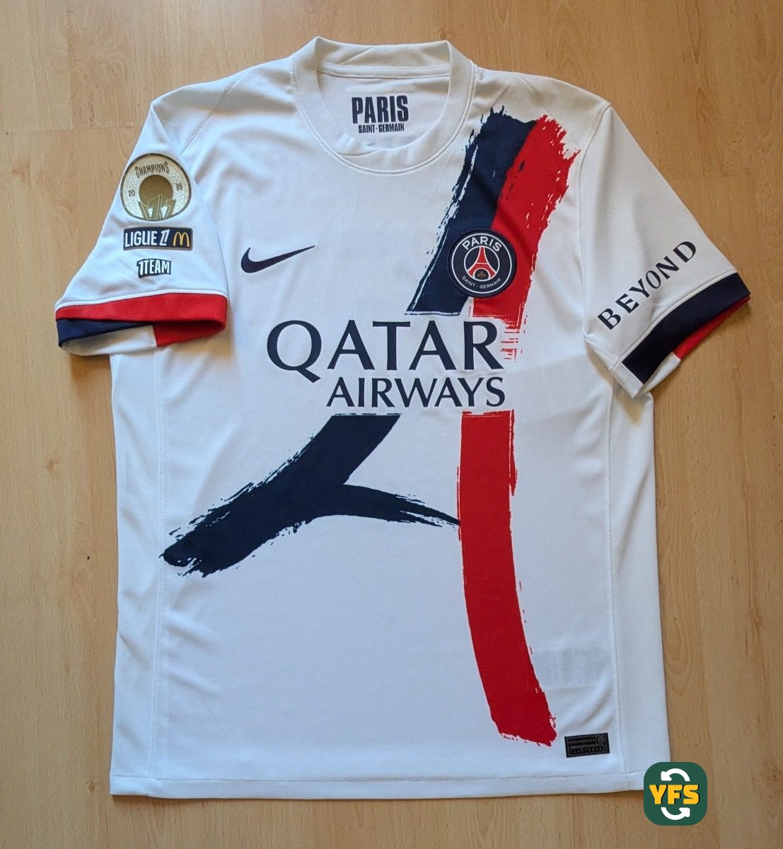 PSG 2025-2026 Away Store Version Nike Marquinhos - YourFootballShirt - Photo 1