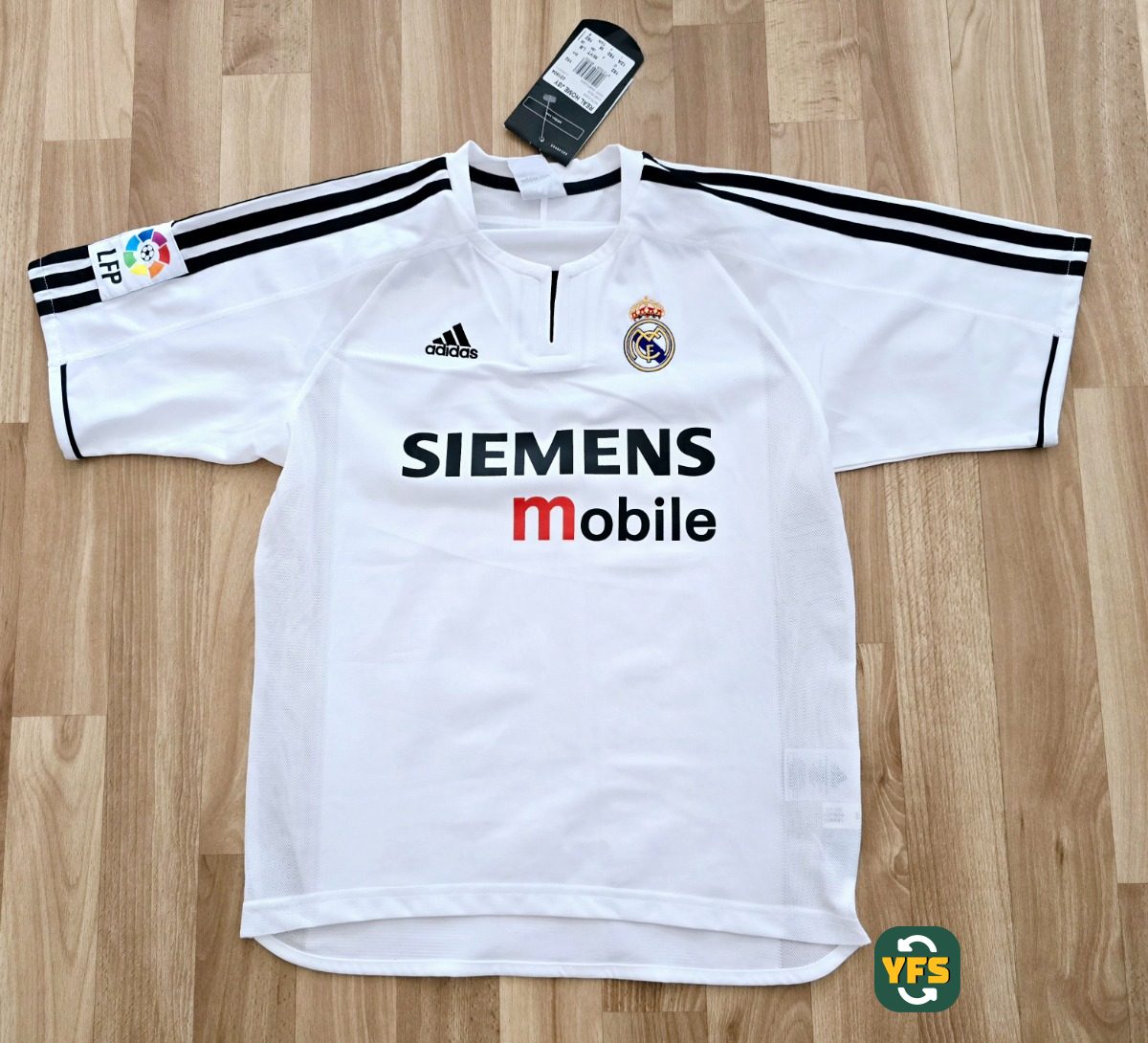 Real Madrid 2003-2004 Home Store Version Adidas - YourFootballShirt - Photo 1