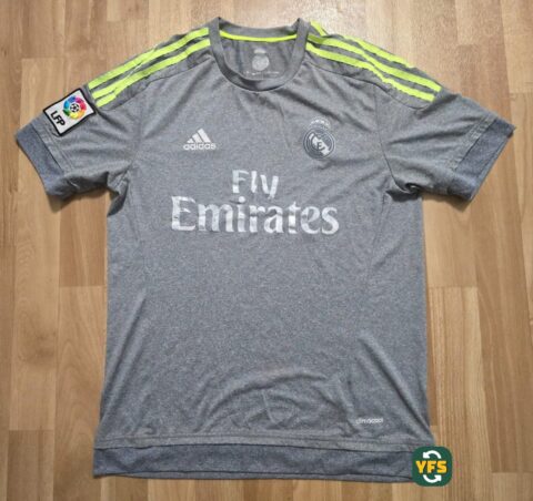 Real Madrid 2015-2016 Away