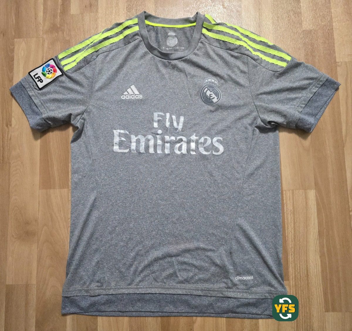 Real Madrid 2015-2016 Away Store Version Adidas - YourFootballShirt - Photo 1