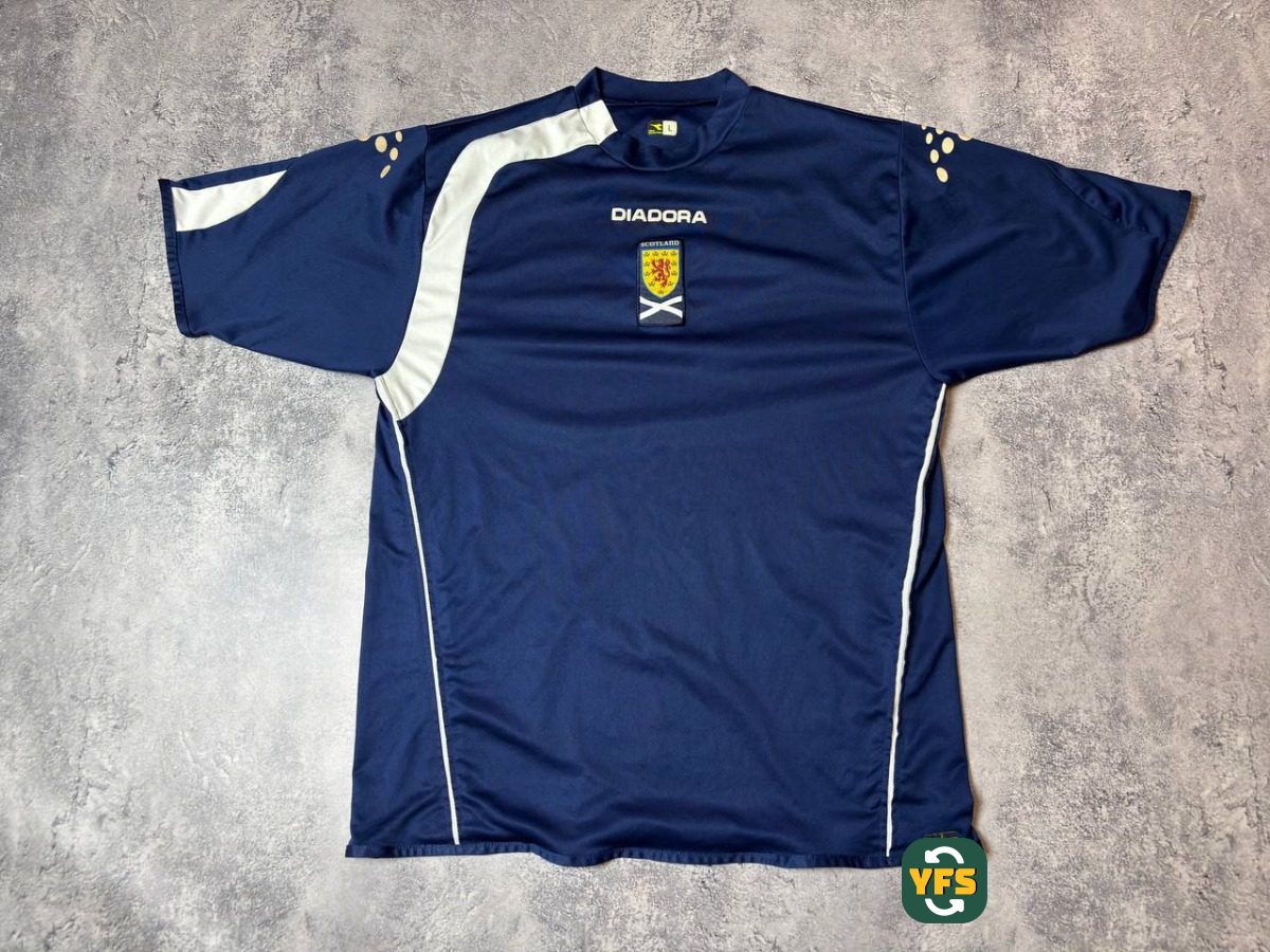 Scotland 2005-2006 Home Store Version Diadora - YourFootballShirt - Photo 1