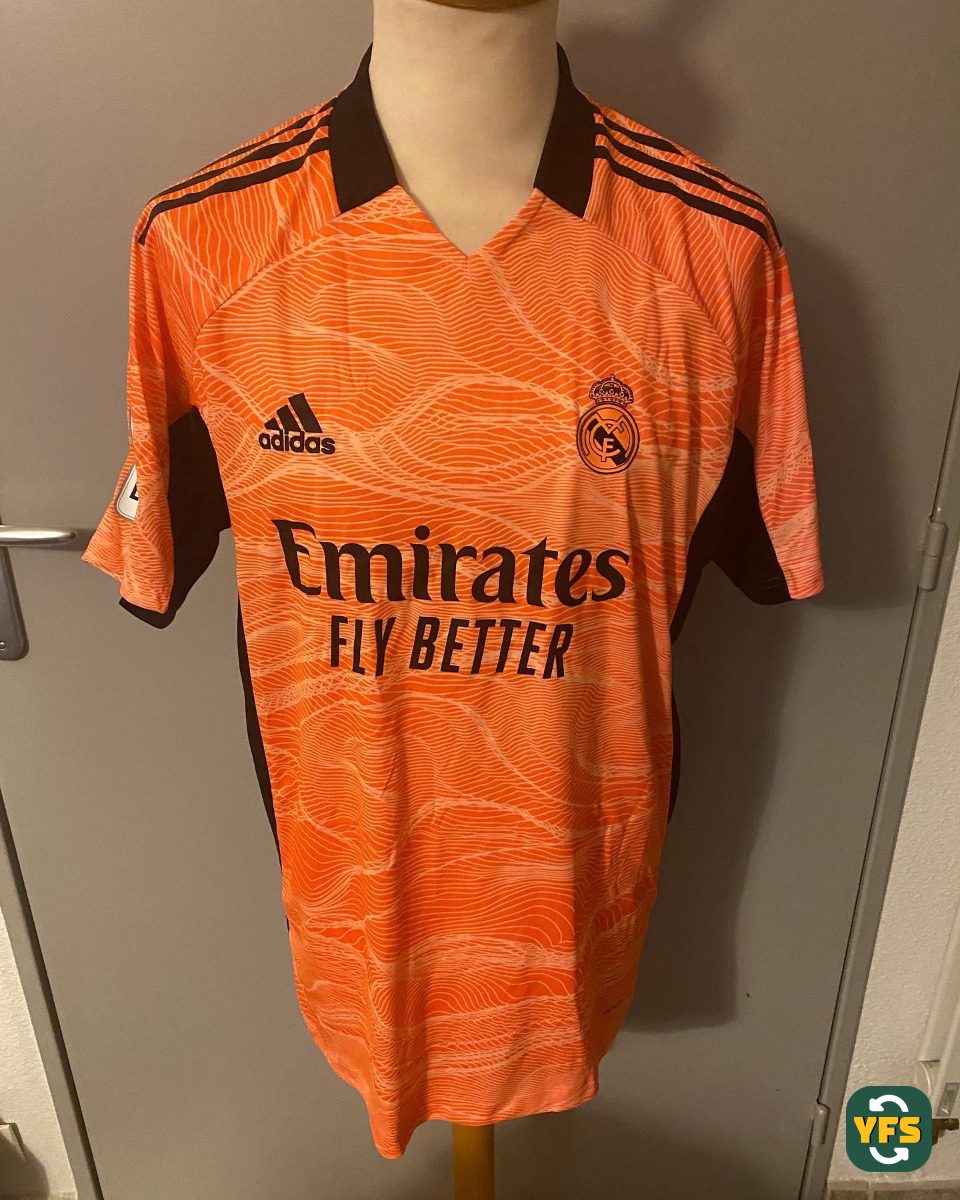 Real Madrid 2021-2022 Goalkeeper Issued Adidas courtois - YourFootballShirt - Photo 1
