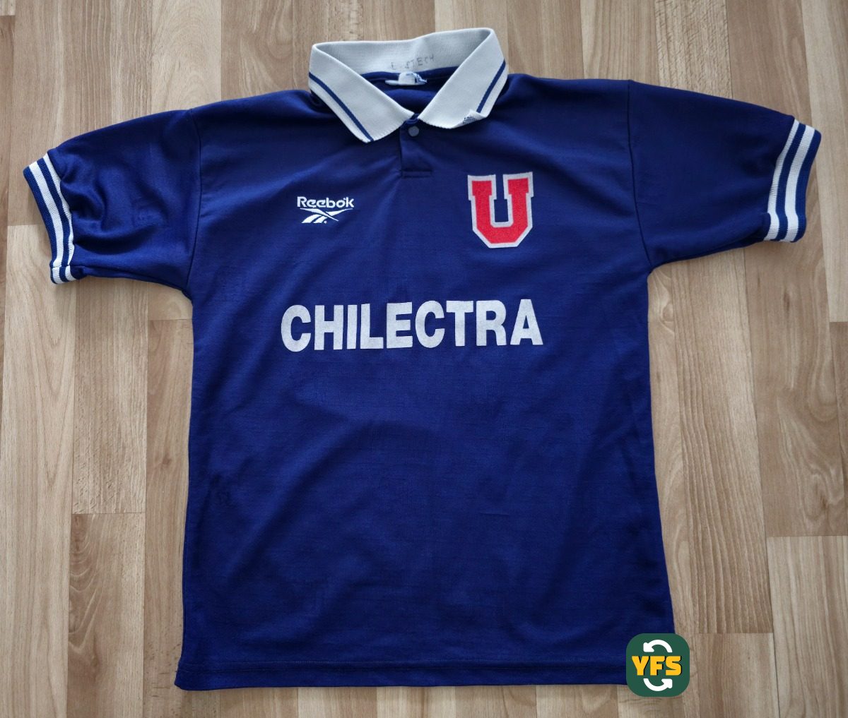 Universidad de chile 1997-1998 Home Store Version Reebok - YourFootballShirt - Photo 1