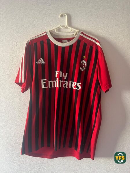 Ac milan 2011-2012 Home