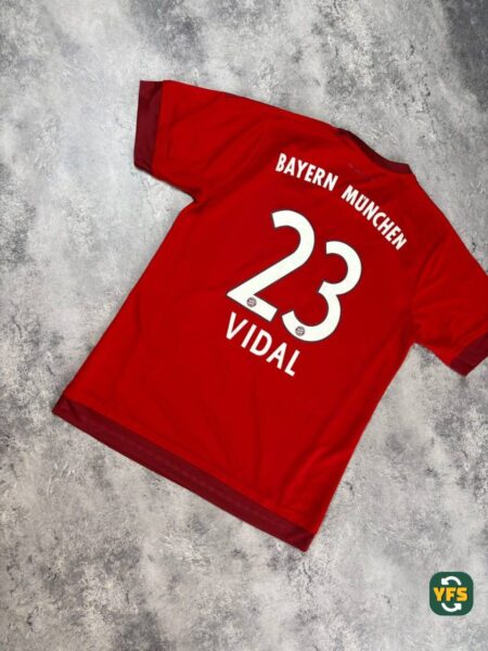 Bayer Munich 2015-2016 Home Vidal #23