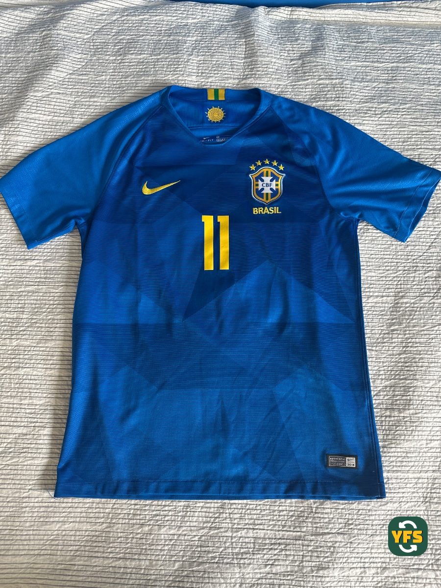 Brazil 2017-2018 Away Store Version Nike P. Coutinho - YourFootballShirt - Photo 1