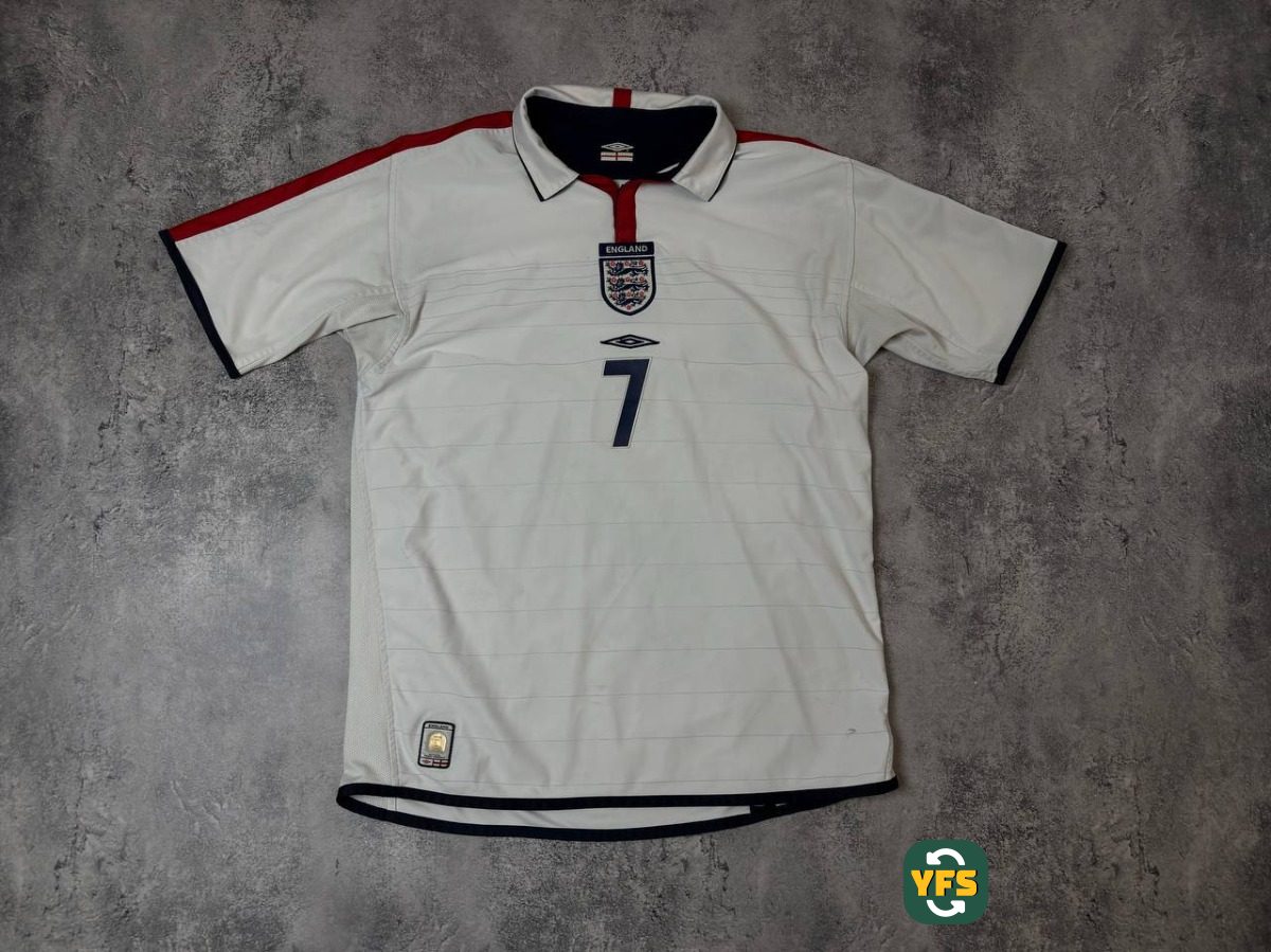 England 2003-2004 Home Store Version Umbro Beckham - YourFootballShirt - Photo 1