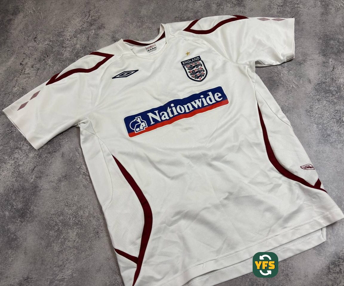 England 2007-2008 Training Store Version Umbro - YourFootballShirt - Photo 1
