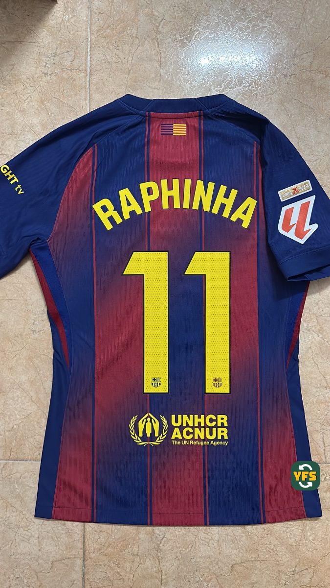 FC Barcelona 2025-2026 Home Issued Nike Raphinha - YourFootballShirt - Photo 1