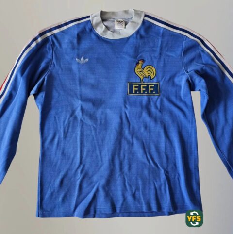 France 1977-1978 Home GIRESSE #12