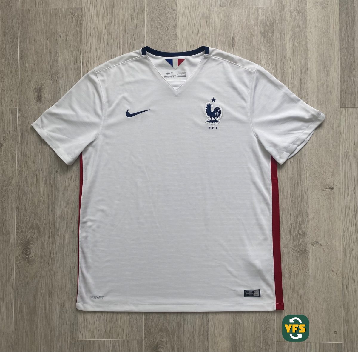 France 2015-2016 Third Store Version Nike - YourFootballShirt - Photo 1