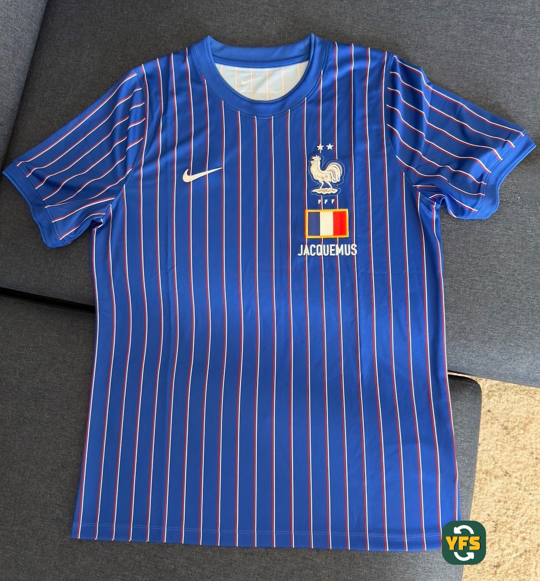France 2025-2026 Training Store Version Nike / JACQUEMUS - YourFootballShirt - Photo 1