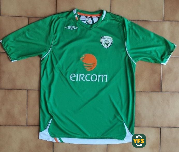 Ireland 2007-2008 Home Issued Umbro Keane - YourFootballShirt - Photo 1
