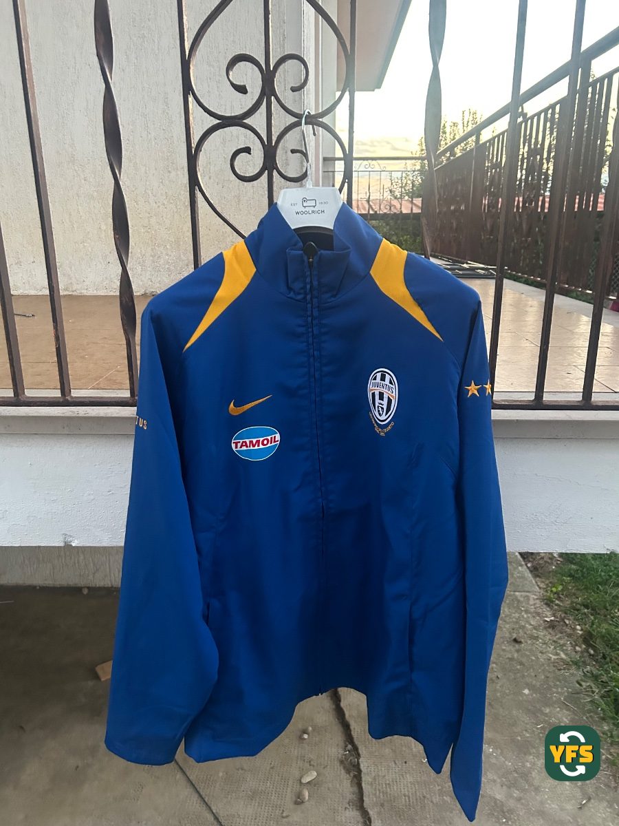 Juventus Turin 2005-2006 Training Store Version Nike - YourFootballShirt - Photo 1