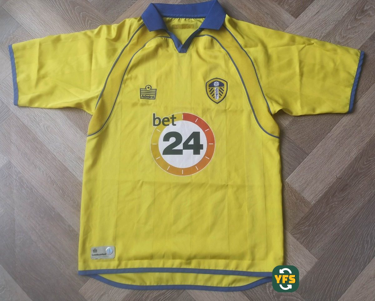 Leeds United 2006-2007 Away Store Version Admiral - YourFootballShirt - Photo 1