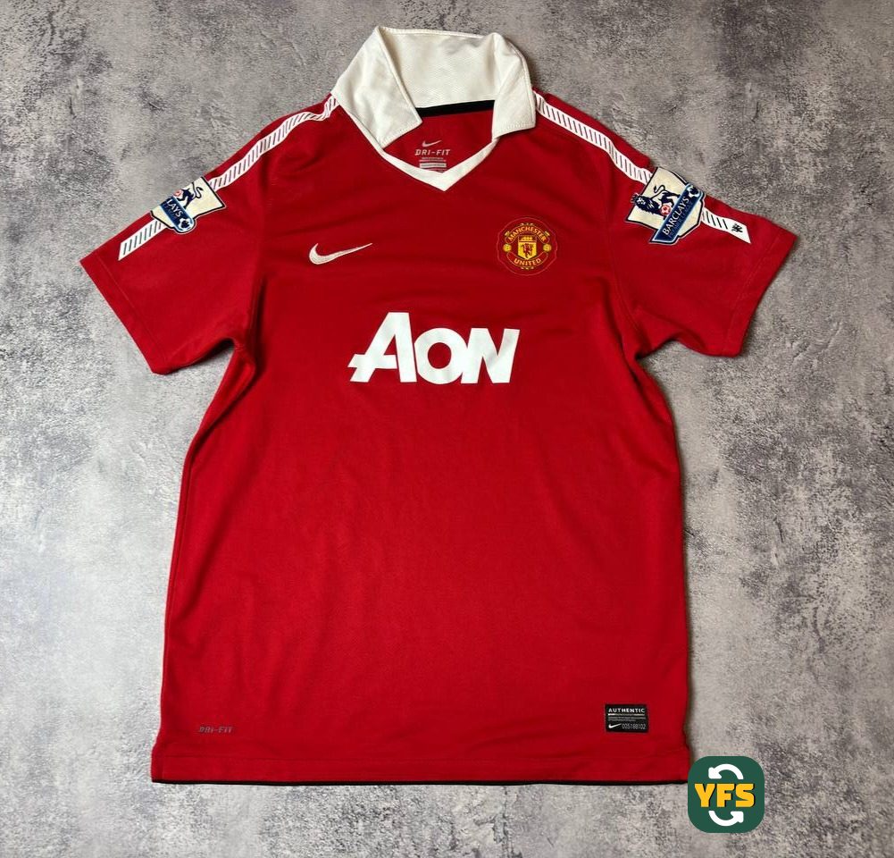 Manchester United 2010-2011 Home Store Version Nike - YourFootballShirt - Photo 1