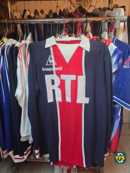 PSG 1982-1985 Away