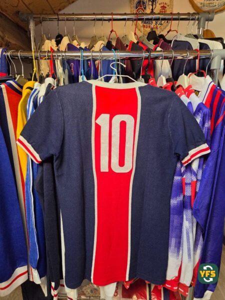 PSG 1984-1985 Away #10
