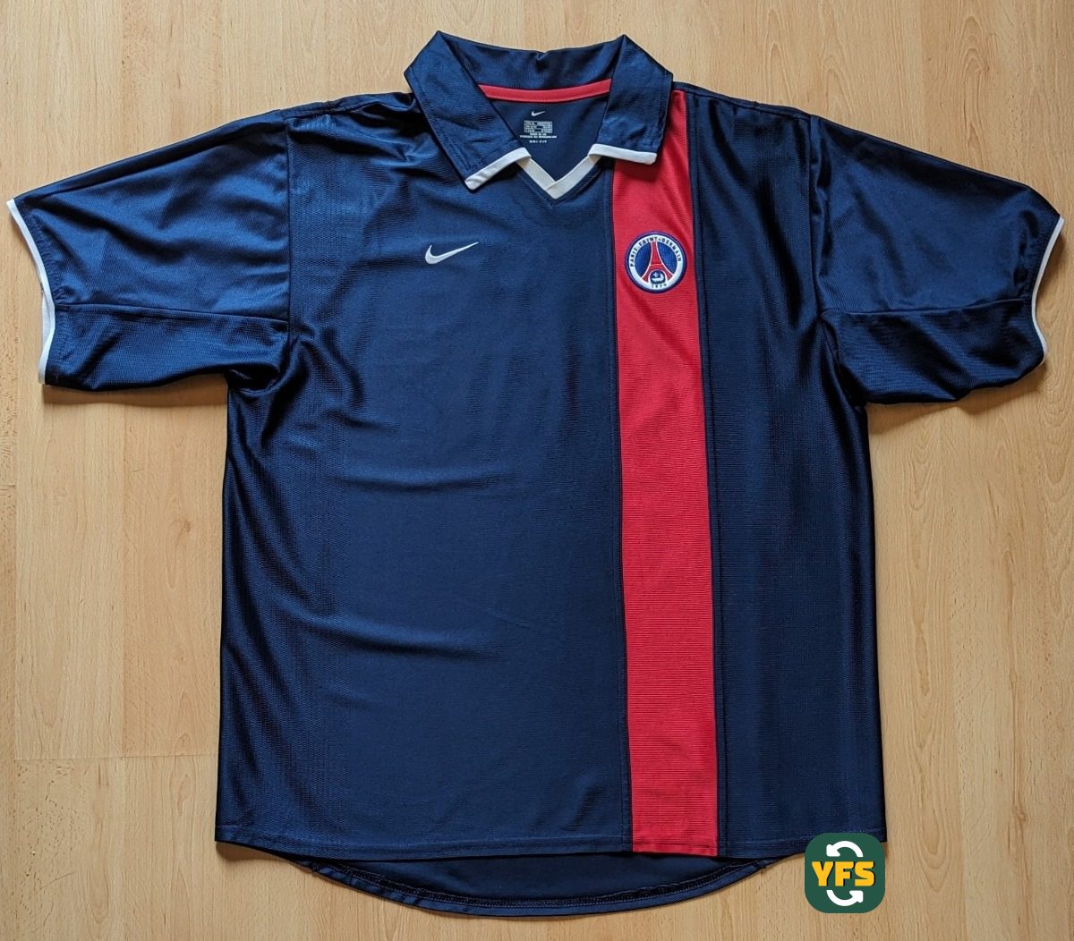 PSG 2001-2002 Home Issued Nike DEHU - YourFootballShirt - Photo 1