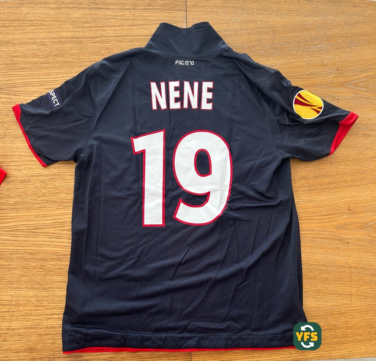 PSG 2010-2011 Away Store Version Nike Nené - YourFootballShirt - Photo 1