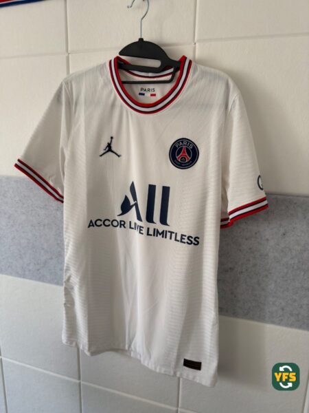 PSG 2020-2021 Away