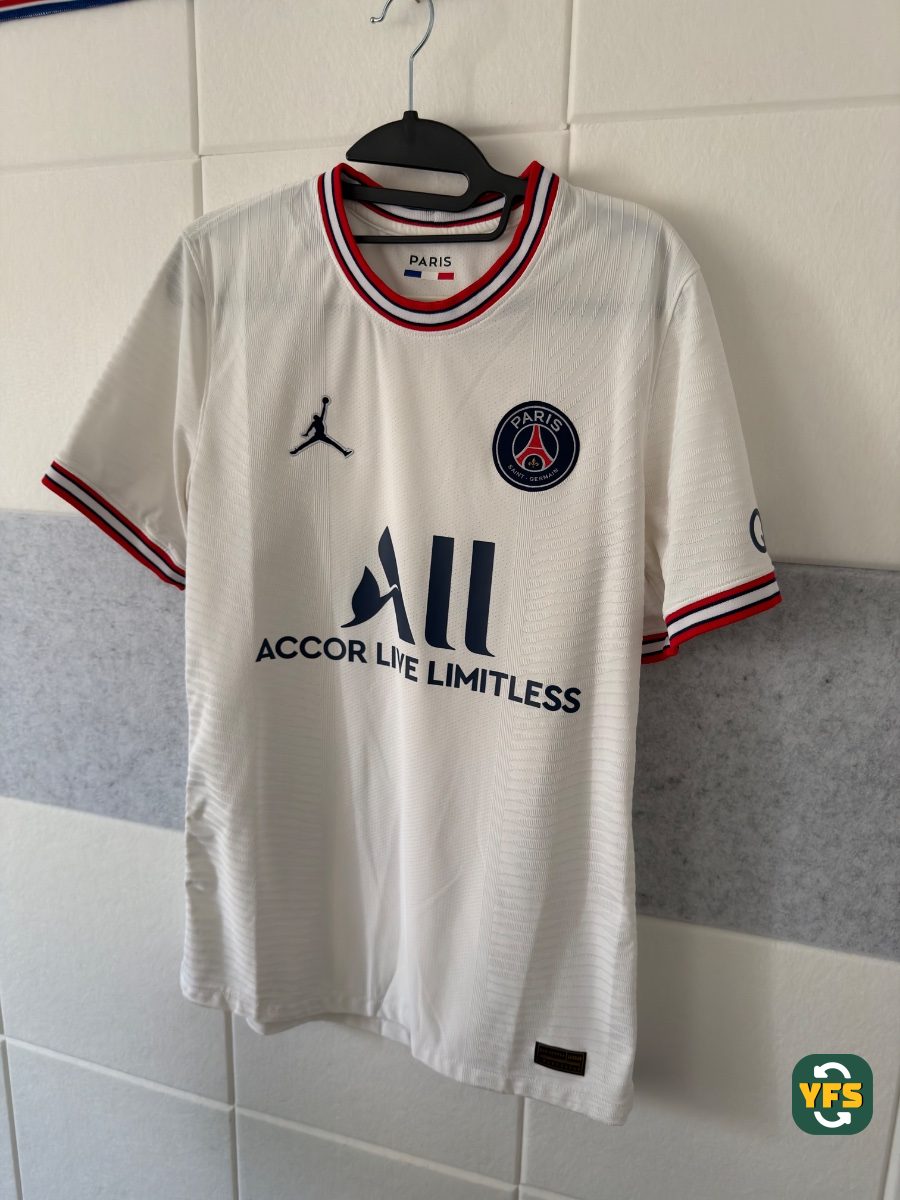 PSG 2020-2021 Away Pro Version Jordan - YourFootballShirt - Photo 1