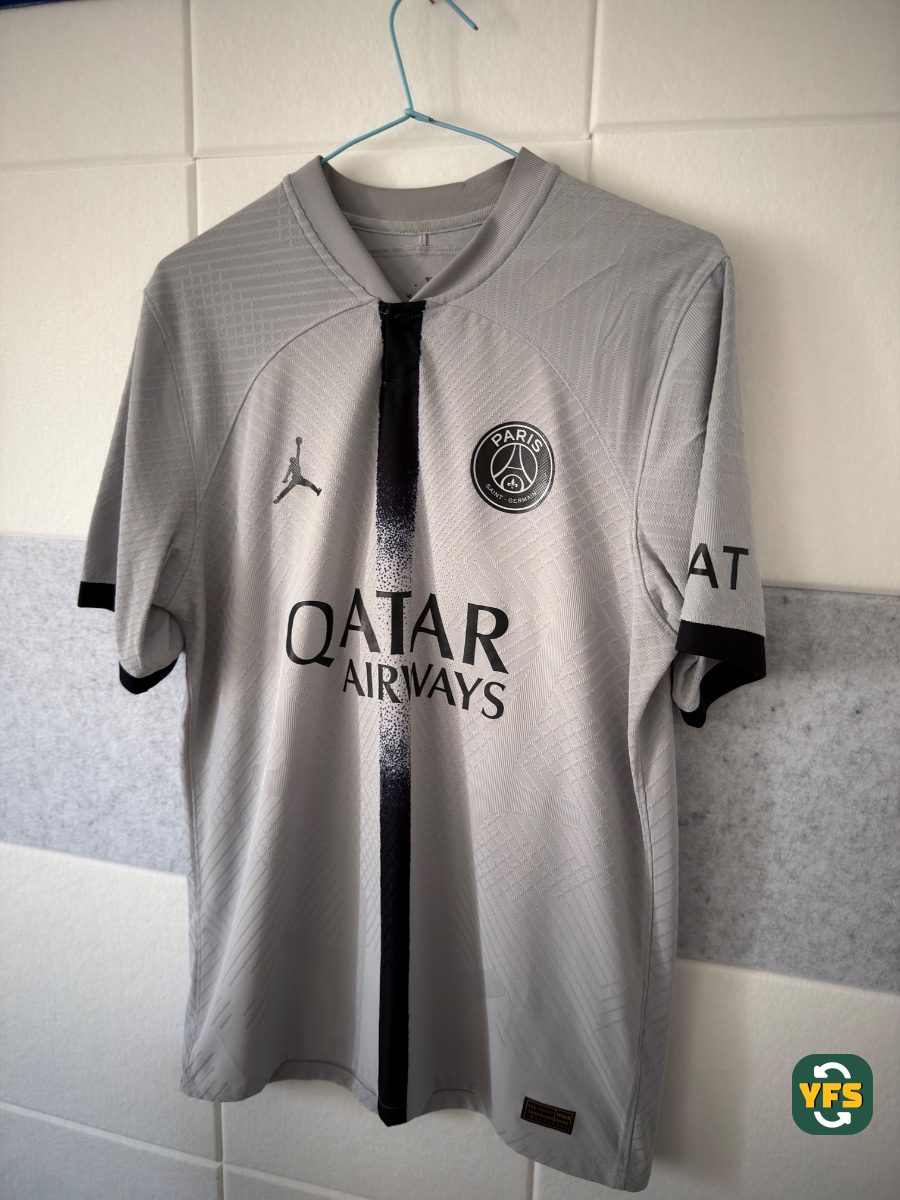 PSG 2021-2022 Away Pro Version Jordan Messi - YourFootballShirt - Photo 1