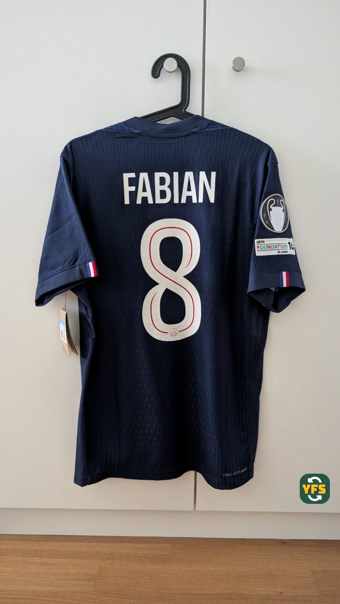 PSG 2025-2026 Home Pro Version Nike Fabian - YourFootballShirt - Photo 1