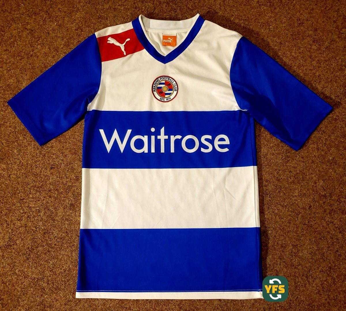 Reading FC 2012-2013 Home Store Version Puma - YourFootballShirt - Photo 1