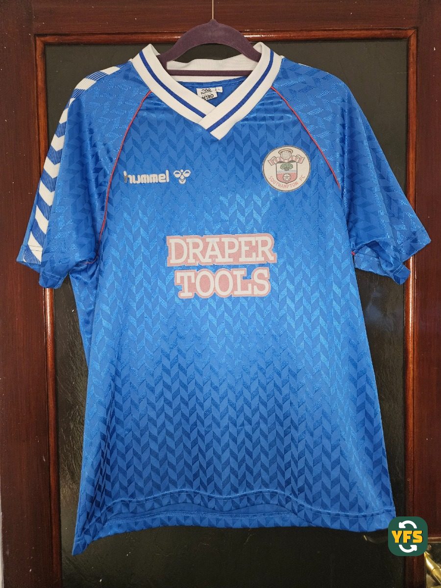 Southampton 1987-1988 Away Store Version Hummel - YourFootballShirt - Photo 1