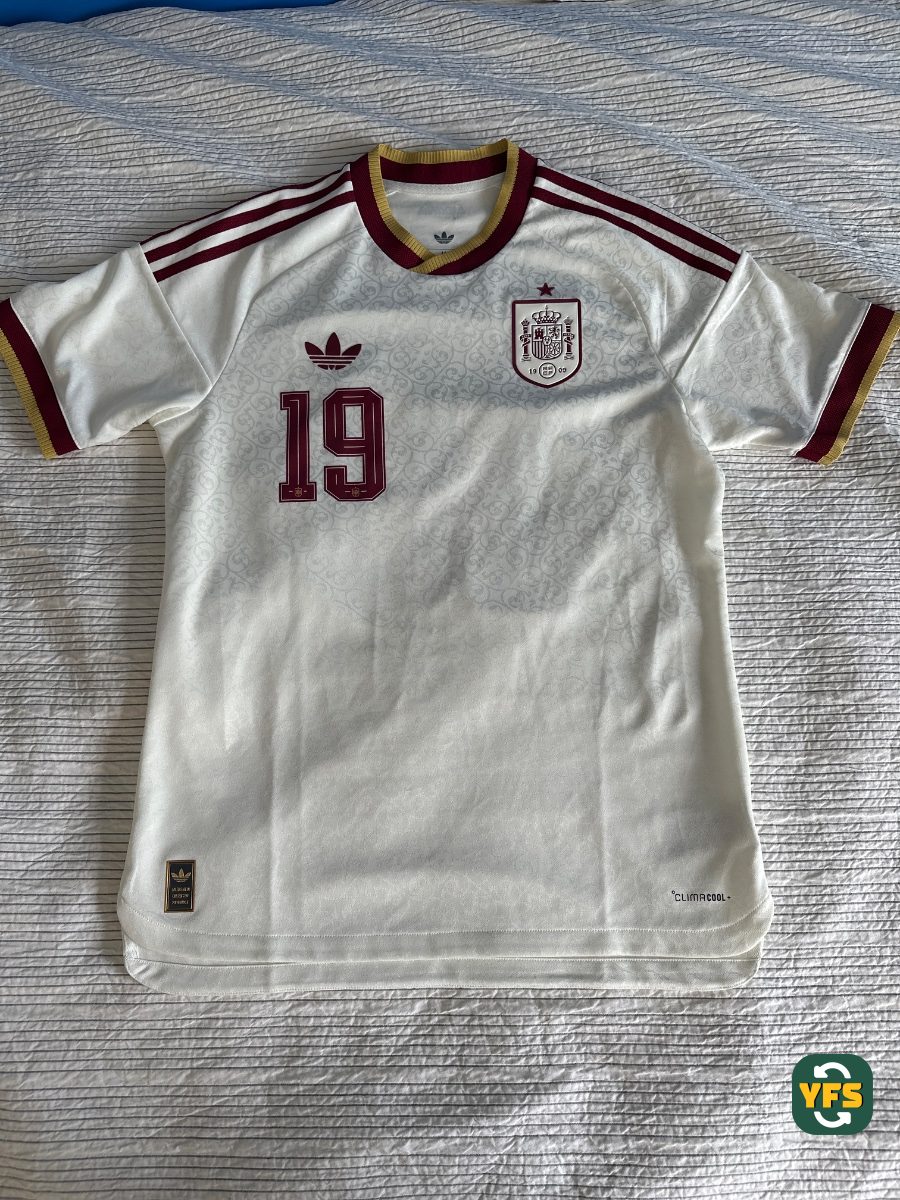 Spain 2025-2026 Away Pro Version Adidas Lamine Yamal - YourFootballShirt - Photo 1