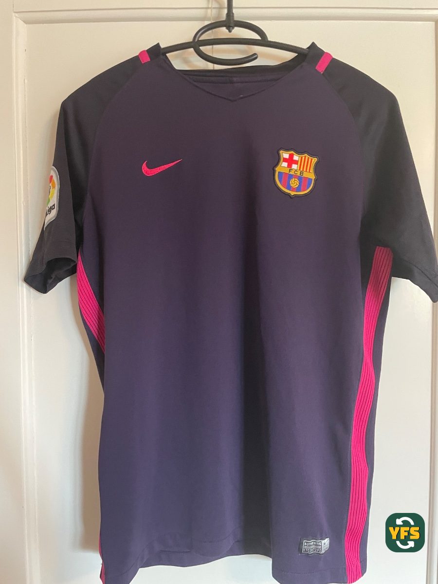 FC Barcelona 2016-2017 Away Store Version Nike - YourFootballShirt - Photo 1