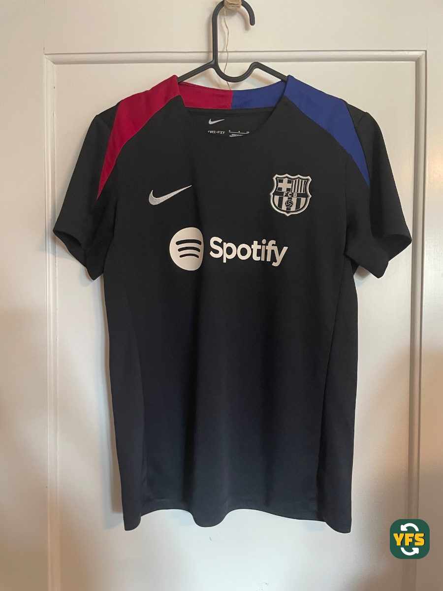 FC Barcelona 2024-2025 Training Store Version Nike - YourFootballShirt - Photo 1