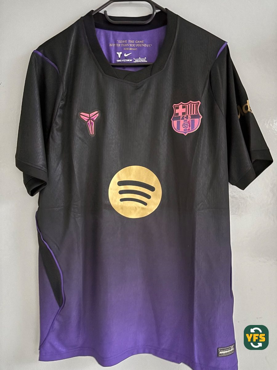 FC Barcelona 2026-2027 Away Store Version Nike - YourFootballShirt - Photo 1
