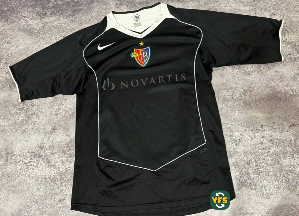 FC Basel 2004-2005 Away Store Version Nike - YourFootballShirt - Photo 1