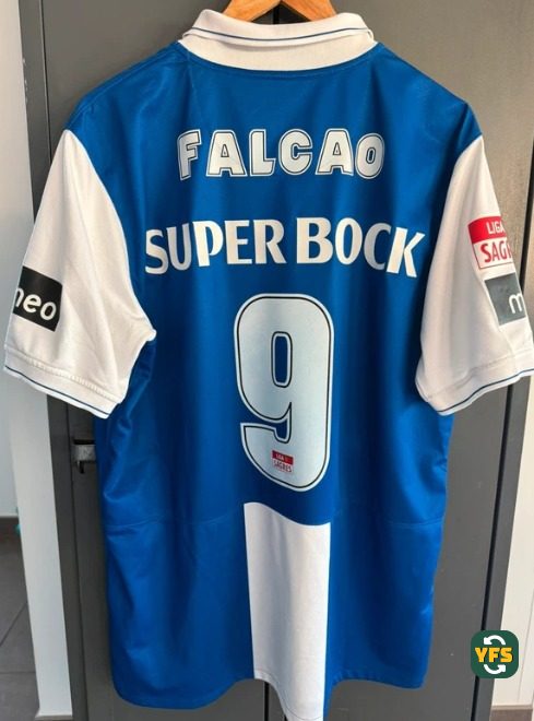 FC Porto 2009-2010 Home Store Version Nike Falcao - YourFootballShirt - Photo 1