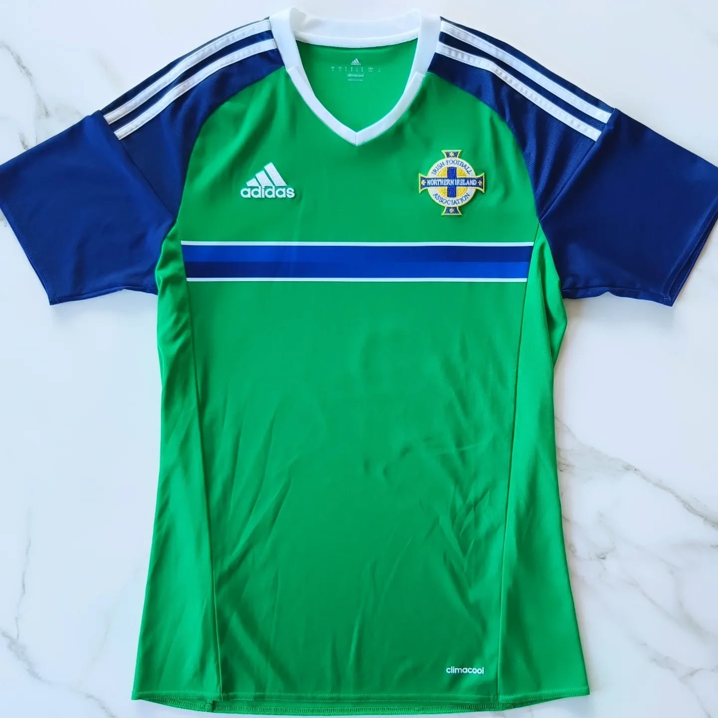 Northern Ireland 2016-2017 Home Store Version Adidas - YourFootballShirt - Photo 1