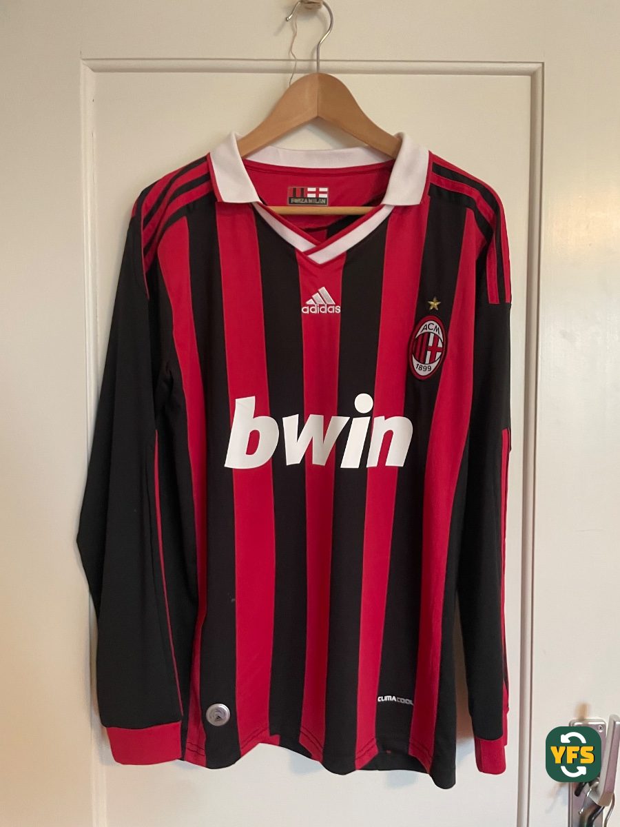 Milan AC 2009-2010 Home Adidas Ronaldinho - YourFootballShirt - Photo 1