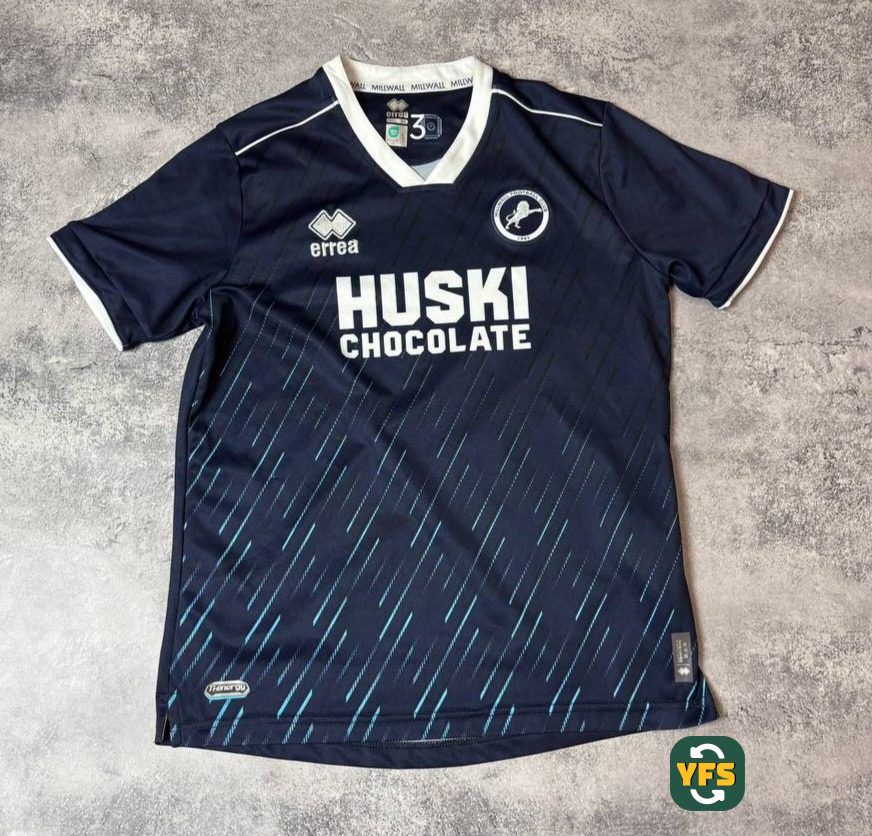 Millwall 2023-2024 Home Store Version Errea - YourFootballShirt - Photo 1