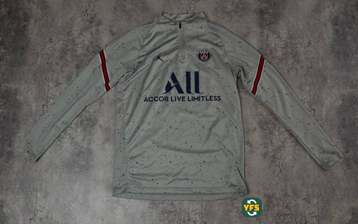 PSG 2021-2022 Training Store Version Nike - YourFootballShirt - Photo 1