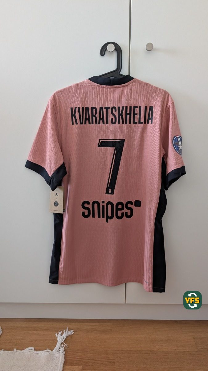 PSG 2024-2025 Third Pro Version Jordan KVARATSKHELIA - YourFootballShirt - Photo 1